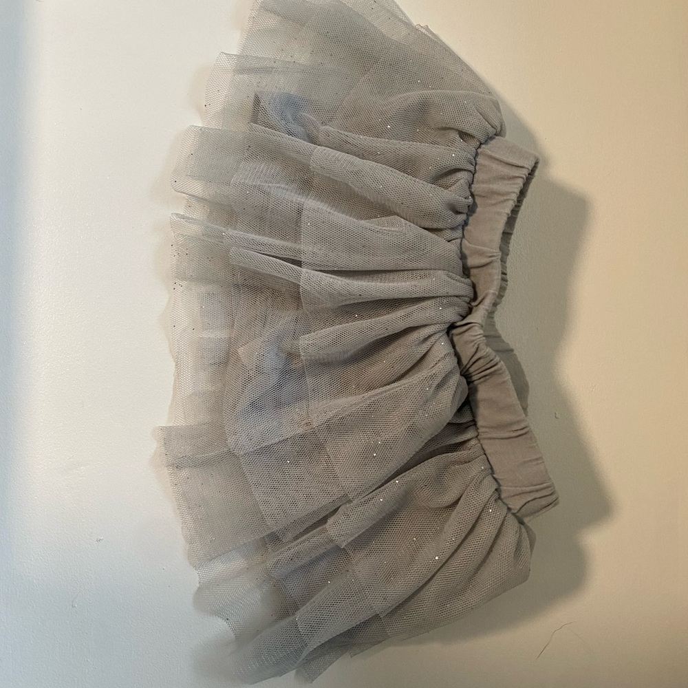 Elegant Gray Tulle Skirt